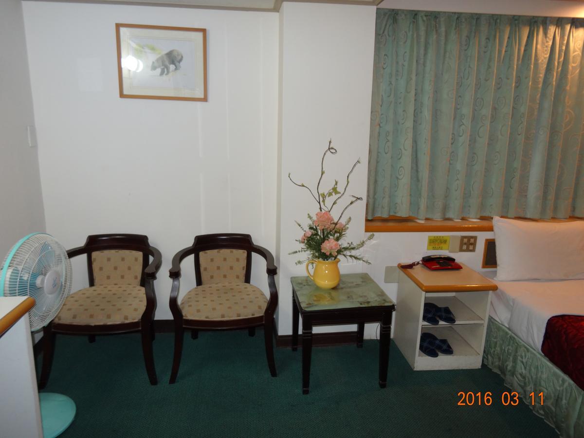 Jia Xin Hotel Kota Chiayi Bagian luar foto
