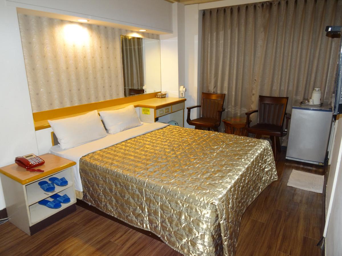 Jia Xin Hotel Kota Chiayi Bagian luar foto